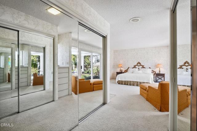 262 Crestwood Avenue, Ventura CA: https://media.crmls.org/mediaz/a6d1a3af-2669-4b90-adde-d7e5e2e491b1.jpg