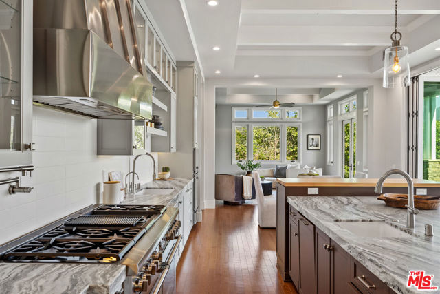 26767 Mulholland Highway, Calabasas CA: https://media.crmls.org/mediaz/a6d1c67e-7bcc-465d-bf91-64b47c403c3d.jpg