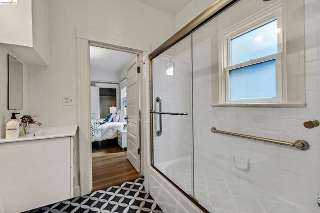 Image 9 of 17 For 345 49th Street