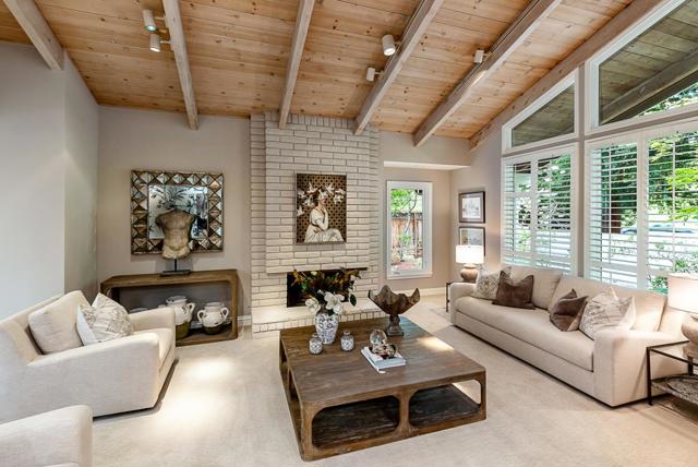 24139 Summerhill Avenue, Los Altos CA: https://media.crmls.org/mediaz/a6d492aa-b6a4-4727-8ea6-e976c5ff46c0.jpg