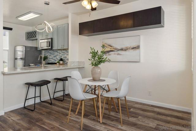 6161 Calle Mariselda, San Diego CA: https://media.crmls.org/mediaz/a6d503c8-1efc-4e9d-8179-08a01e14f06a.jpg