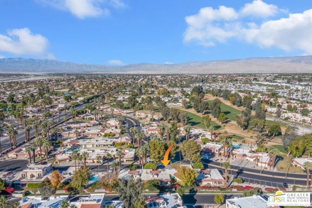 68541 Calle Alcazar, Cathedral City CA: https://media.crmls.org/mediaz/a6d6e093-44d9-4b3b-80ff-daf456336fa7.jpg