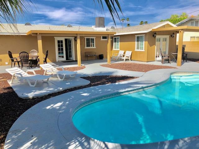 73427 Santa Rosa Way