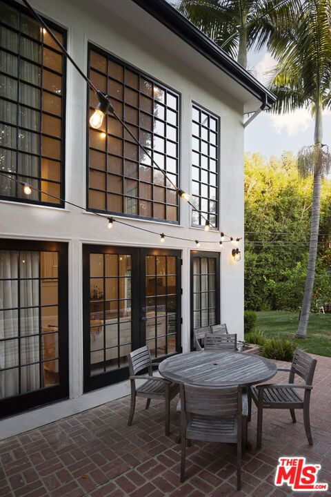 2625 Nichols Canyon Road, Los Angeles CA: https://media.crmls.org/mediaz/a6d800d9-8d8c-44cb-86fa-d981cb614cb1.jpg