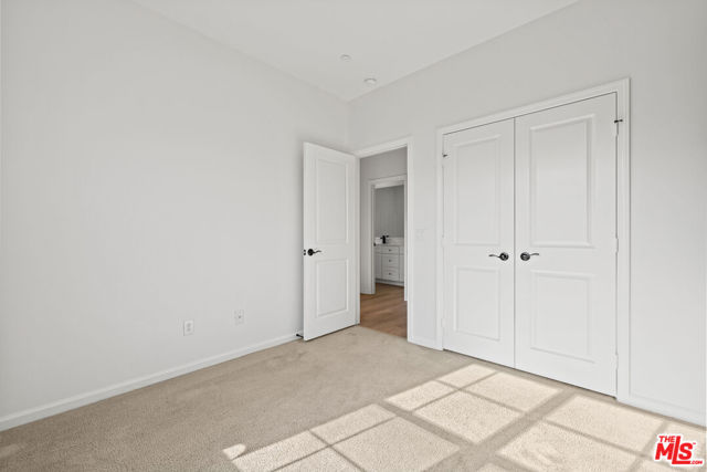 21749 Bene Drive, Santa Clarita CA: https://media.crmls.org/mediaz/a6d859f4-4a53-42de-b148-9fb196ee6d93.jpg