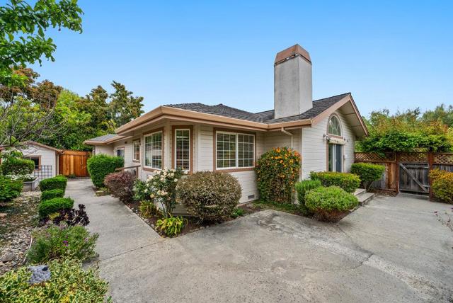 721 Paradiso Court, Soquel CA: https://media.crmls.org/mediaz/a6d8c393-0695-4a60-9b7b-e1a3b5be16e1.jpg