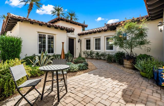 56738 Palms Dr Drive, La Quinta CA: https://media.crmls.org/mediaz/a6d94d97-5aa4-4fa0-8516-11de7fd67af1.jpg