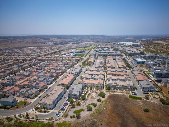 1257 Calle Datura, Chula Vista CA: https://media.crmls.org/mediaz/a6da07c5-bfe5-4dcb-b0d0-3e7848a6e962.jpg
