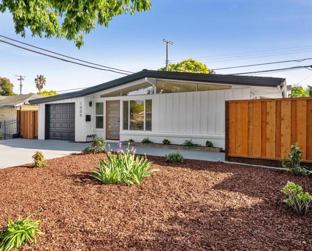 1009 Candlewood Avenue, Sunnyvale CA: https://media.crmls.org/mediaz/a6da283e-8685-406d-bb6d-3abc616a7389.jpg