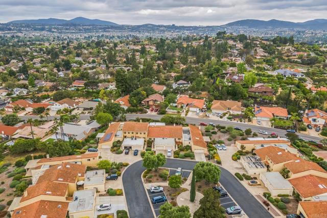 Detail Gallery Image 27 of 33 For 13426 the Sq, Poway,  CA 92064 - 2 Beds | 2 Baths