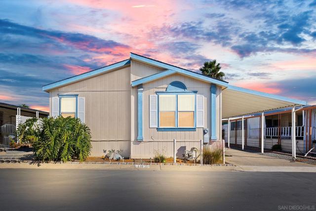 1010 E Bobier, Vista CA: https://media.crmls.org/mediaz/a6dad247-9d0f-49d7-91e3-d4d878c3ca58.jpg