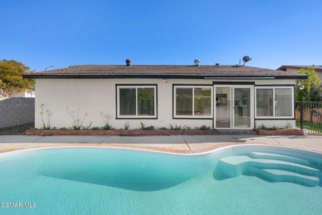 2091 Marter Avenue, Simi Valley CA: https://media.crmls.org/mediaz/a6db0390-f1bc-42d6-ab48-559c3cbab760.jpg