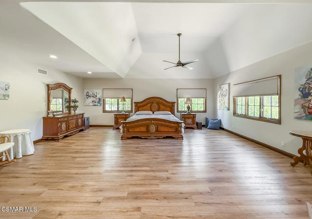 2317 Sierra Creek Road, Agoura Hills CA: https://media.crmls.org/mediaz/a6db1b41-d3f9-4121-8643-e4538a4d14a8.jpg