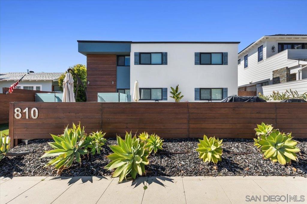 810 G Ave #2