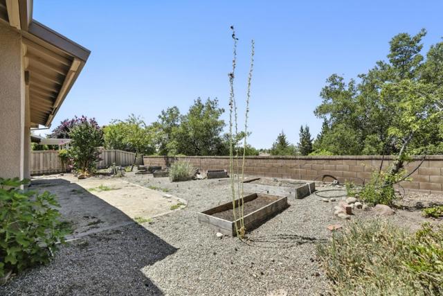 1826 Grand Pheasant Lane, Lincoln CA: https://media.crmls.org/mediaz/a6de4cdb-da5d-4bfd-a2d2-c57f30f4bf1d.jpg