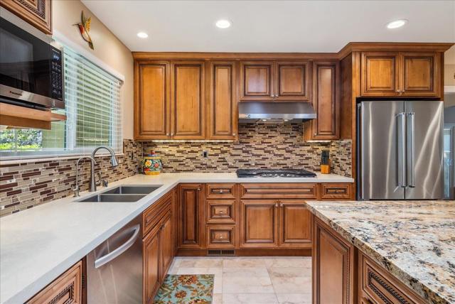 1 Windsor Rise, Monterey CA: https://media.crmls.org/mediaz/a6df3339-3482-4231-8435-385c0976775a.jpg