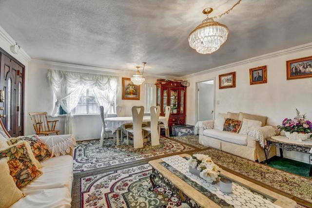 7 Lindbergh Street, San Mateo CA: https://media.crmls.org/mediaz/a6df9a6b-e0a9-4fc5-b42a-6c8358f5afc7.jpg