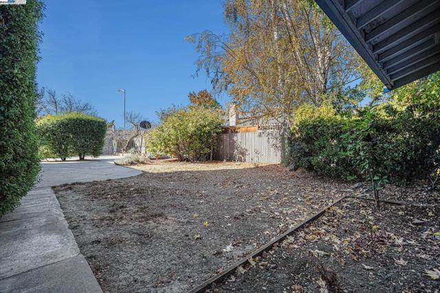 Image 43 of 60 For 3701 Ferry Ln