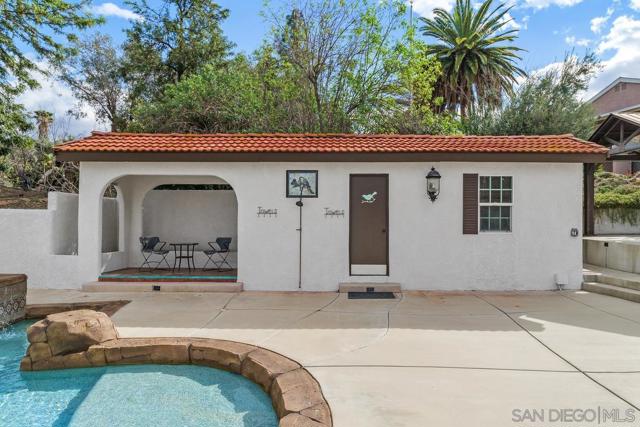 27350 Pachea Trl, Hemet CA: https://media.crmls.org/mediaz/a6e1ad10-4b70-4932-a2fe-2cd0de9330bd.jpg