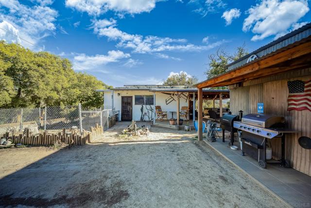 31308 Highway 94, Campo CA: https://media.crmls.org/mediaz/a6e2d3fa-a5d7-408f-9e85-4e79fbedbe8b.jpg