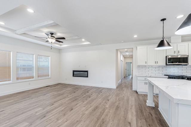 258 Yosemite Road, San Rafael CA: https://media.crmls.org/mediaz/a6e3efa5-2789-405c-b684-ab2c7dc23e2b.jpg