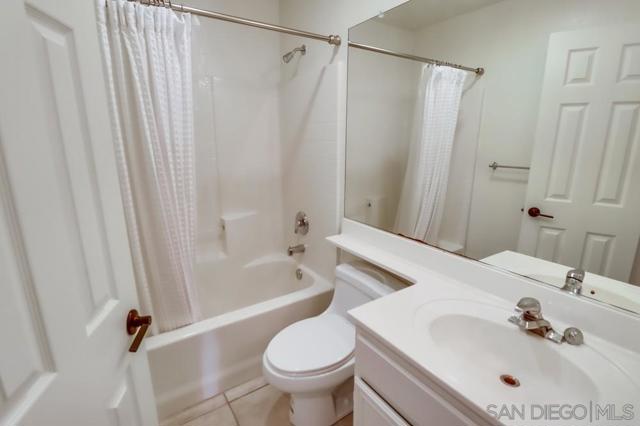1765 Via Capri, Chula Vista CA: https://media.crmls.org/mediaz/a6e4259b-22c4-48d1-be5c-947bbf65898c.jpg