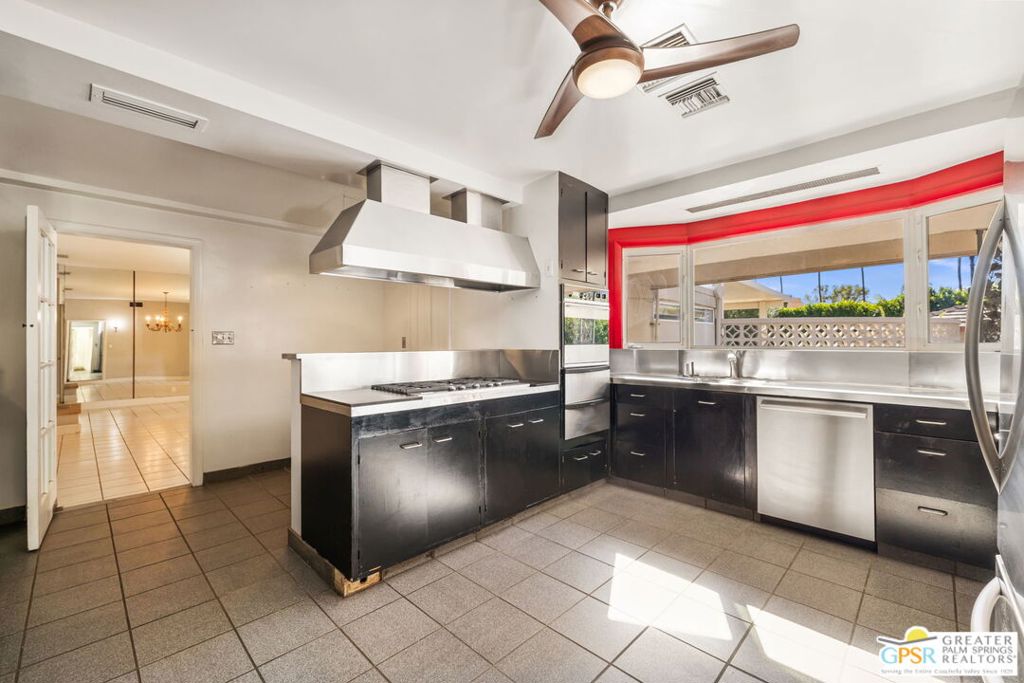 MLS #25610915PS image #30