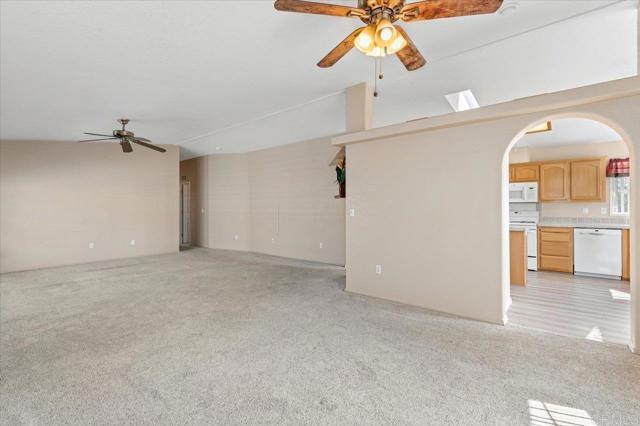 Detail Gallery Image 14 of 53 For 1401 El Norte Pkwy #42,  San Marcos,  CA 92069 - 3 Beds | 2 Baths