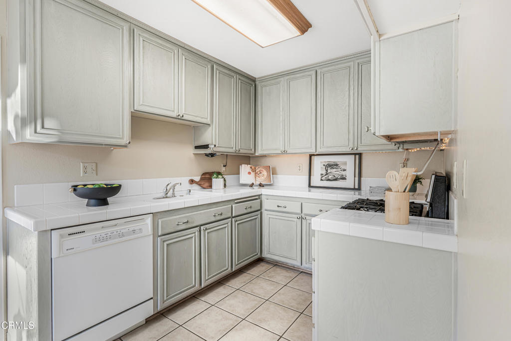 MLS #V1-32579 image #5