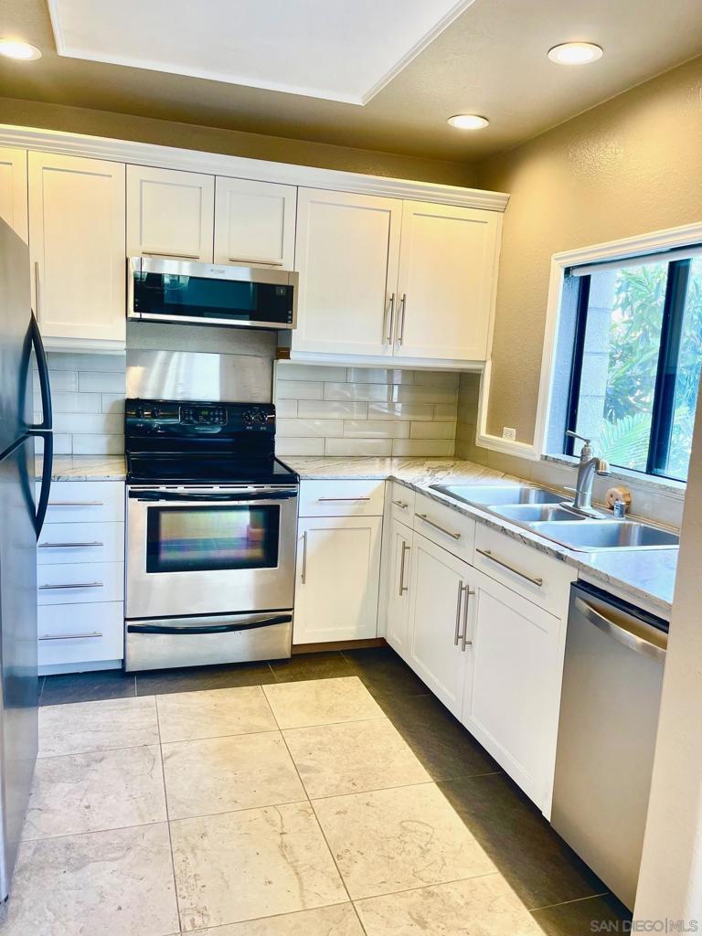 3570 1st Ave - photo 8