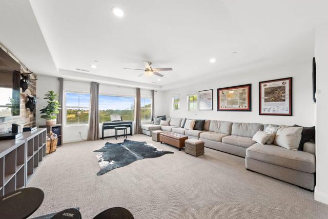 Detail Gallery Image 43 of 75 For 14546 Highcrest Ct, Poway,  CA 92064 - 5 Beds | 4/1 Baths