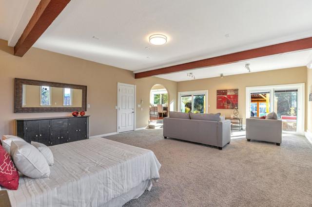 10260 Lucky Court, Gilroy CA: https://media.crmls.org/mediaz/a6eb9e92-6266-4b1b-b759-9c093ec908fe.jpg