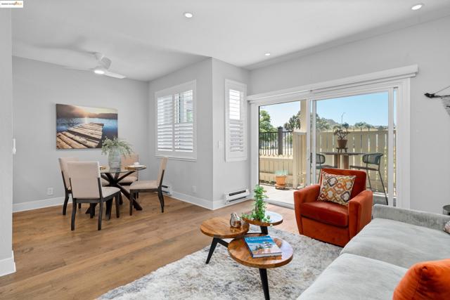 197 Lakeshore Ct, Richmond CA: https://media.crmls.org/mediaz/a6ed0a43-3fa4-40fd-853e-39c4fcbea802.jpg