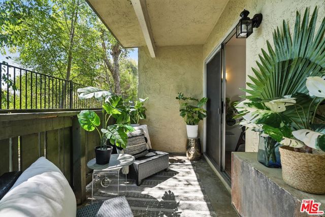 830 W Lincoln Avenue, Escondido CA: https://media.crmls.org/mediaz/a6ed47be-91ad-414b-9dc1-39e94dea37a8.jpg