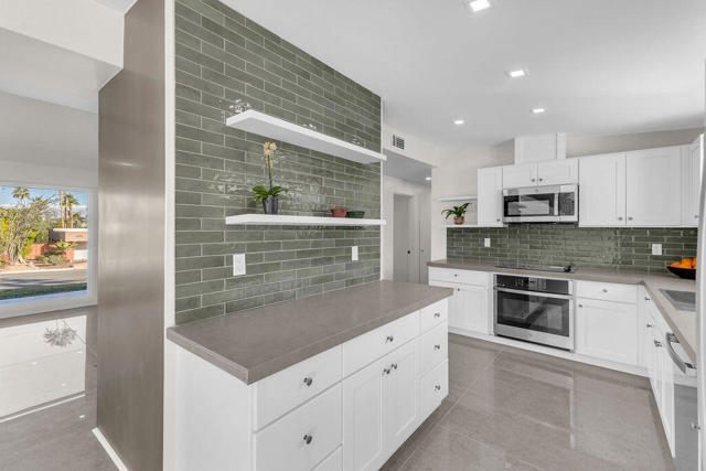73183 Willow Street, Palm Desert, CA 92260