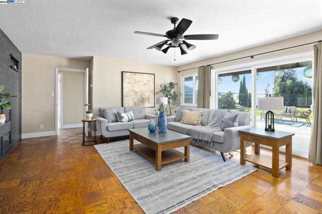 2567 Humboldt, San Leandro CA: https://media.crmls.org/mediaz/a6ee9fbf-4bbe-466d-bda2-980a229d4ceb.jpg