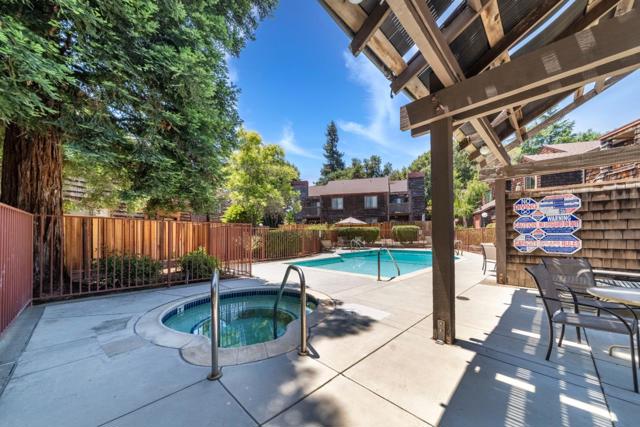 1555 Hecker Pass Road, Gilroy CA: https://media.crmls.org/mediaz/a6ef7532-328c-4361-a19b-c4c758cb98a2.jpg