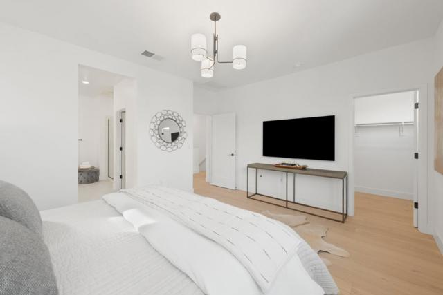 2815 Crusader, Alameda CA: https://media.crmls.org/mediaz/a6ef88ec-f742-4bcd-b6d9-4592a779c4bf.jpg