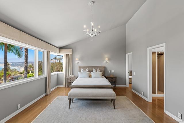 1543 Soledad Avenue, La Jolla CA: https://media.crmls.org/mediaz/a6f1607d-6c2a-4e75-8368-571e9a63cf6e.jpg