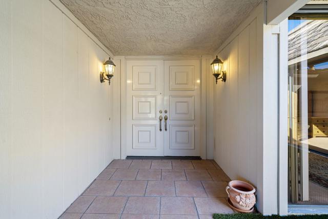 13 Duke Drive, Rancho Mirage CA: https://media.crmls.org/mediaz/a6f16164-2cbb-4233-b1e9-966a76c56bb0.jpg