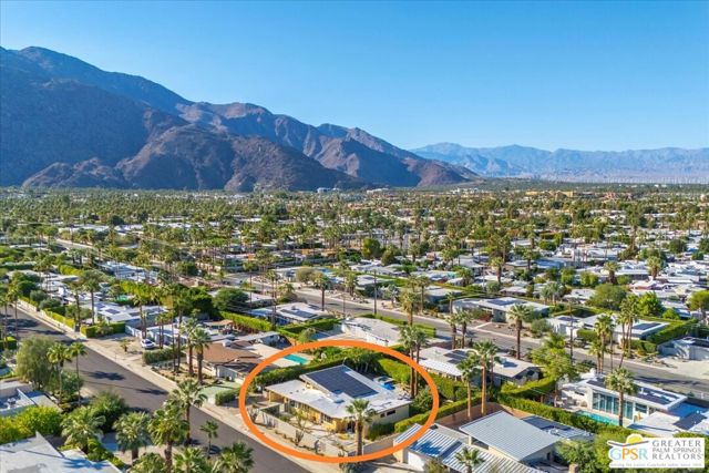 1554 E San Lucas Road, Palm Springs CA: https://media.crmls.org/mediaz/a6f171ae-d1de-4f59-aa2e-6bc53b47870d.jpg