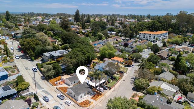 148 Reed Way, Santa Cruz CA: https://media.crmls.org/mediaz/a6f19c08-0508-4143-b1ba-cdb32dccf9fe.jpg