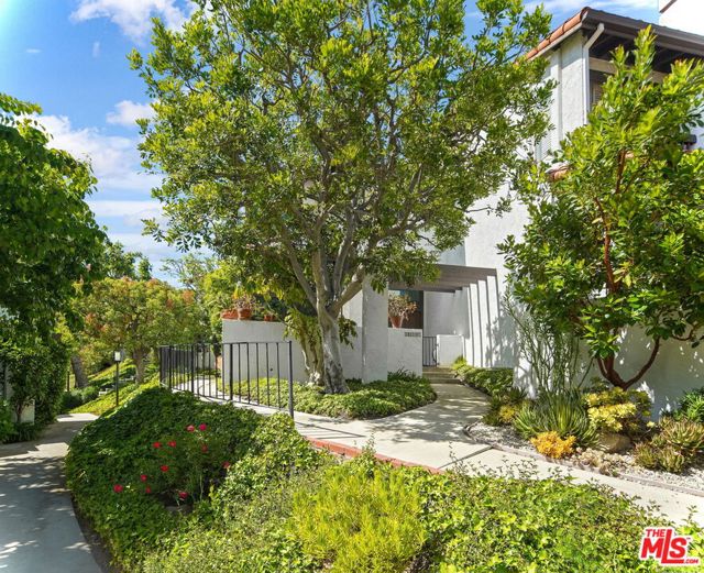 Image 2 for 1579 Michael Ln, Pacific Palisades, CA 90272