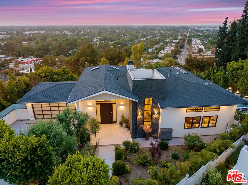 3768 Berry DriveStudio City img 25