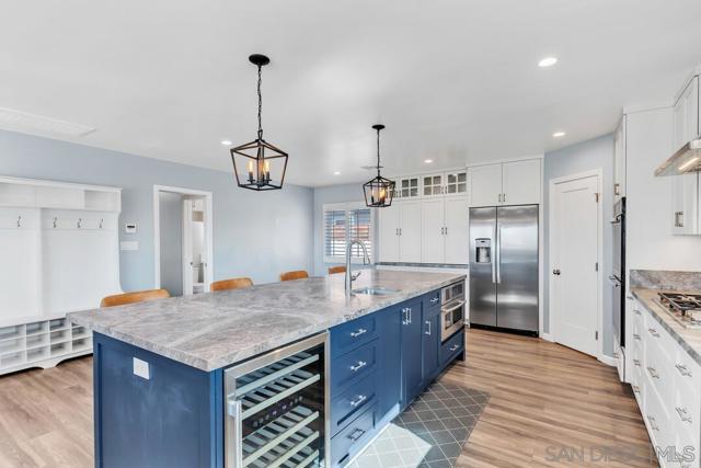 4502 Milton St, San Diego CA: https://media.crmls.org/mediaz/a6f4ef6e-f5cd-404a-8c25-98fb25b1e426.jpg