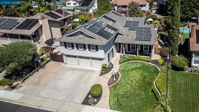 Image 1 of 59 For 604 Lomond Cir