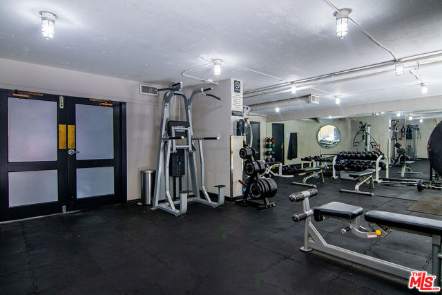 740 N Kings Road, West Hollywood CA: https://media.crmls.org/mediaz/a6f754a6-0c01-448a-b63b-ed104eeb9698.jpg