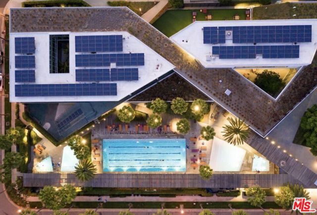 13200 Pacific, Playa Vista CA: https://media.crmls.org/mediaz/a6f7ef1e-1dcf-4496-b8df-e8f1c6cd7299.jpg