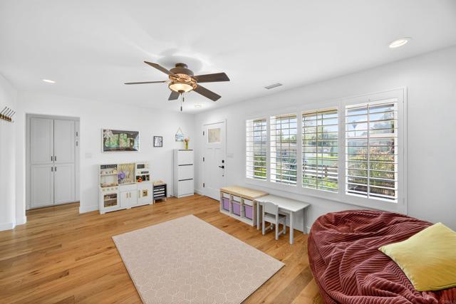 Detail Gallery Image 3 of 55 For 4557 Toni Ln, La Mesa,  CA 91942 - 3 Beds | 2 Baths