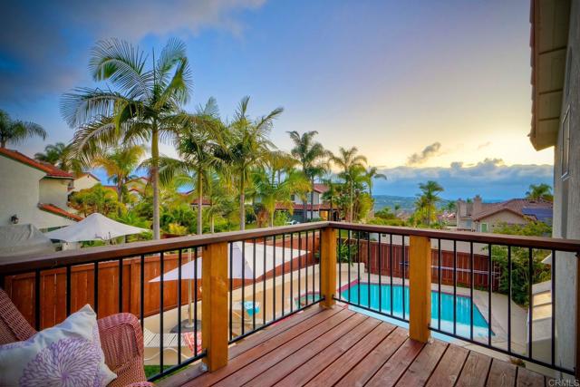 3737 Hillview Way, Oceanside CA: https://media.crmls.org/mediaz/a6fb1dae-47a1-4461-b227-0a47b0bbc390.jpg